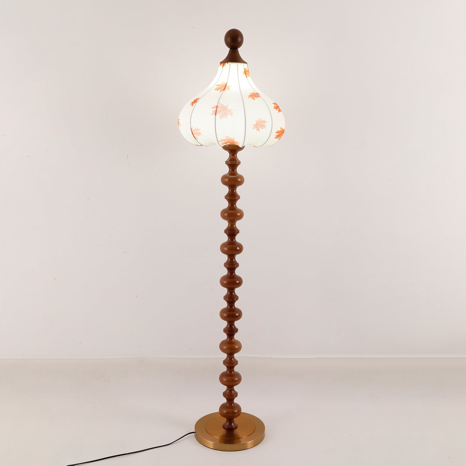 Qrathen Wood Fabric Retro Floor Lamp