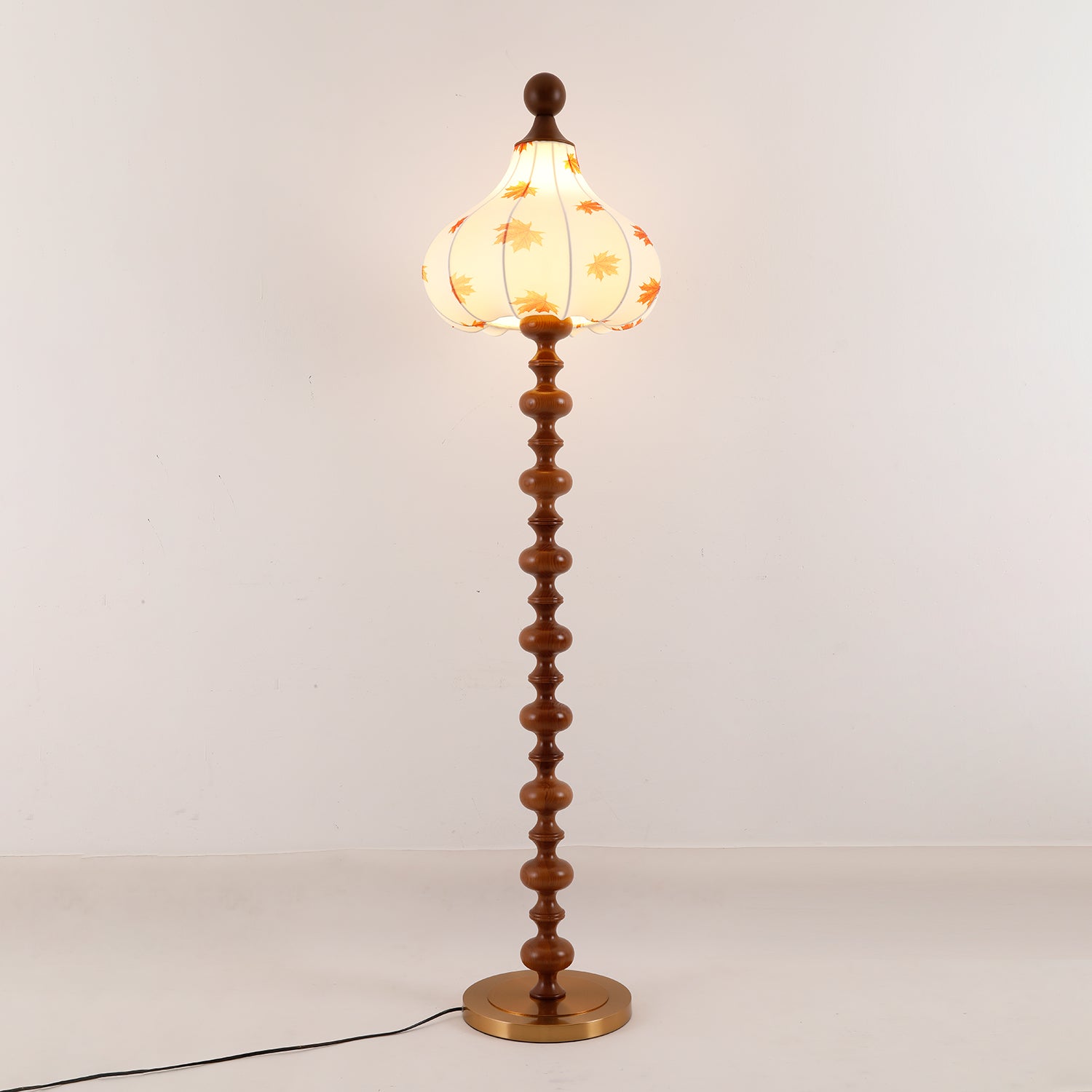 Qrathen Wood Fabric Retro Floor Lamp