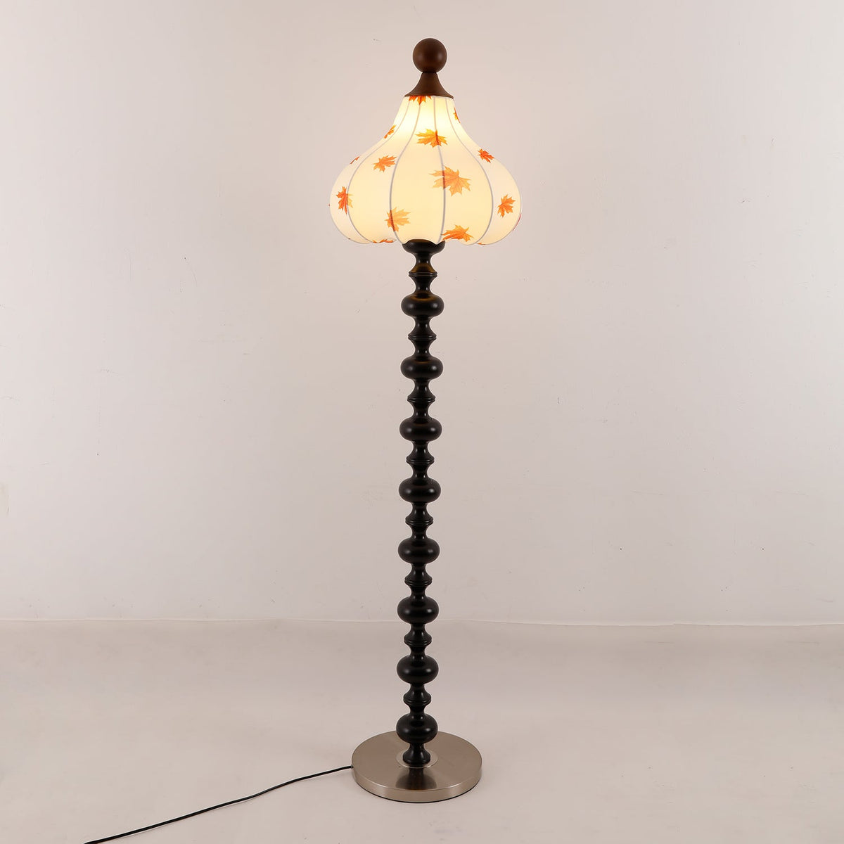 Qrathen Wood Fabric Retro Floor Lamp