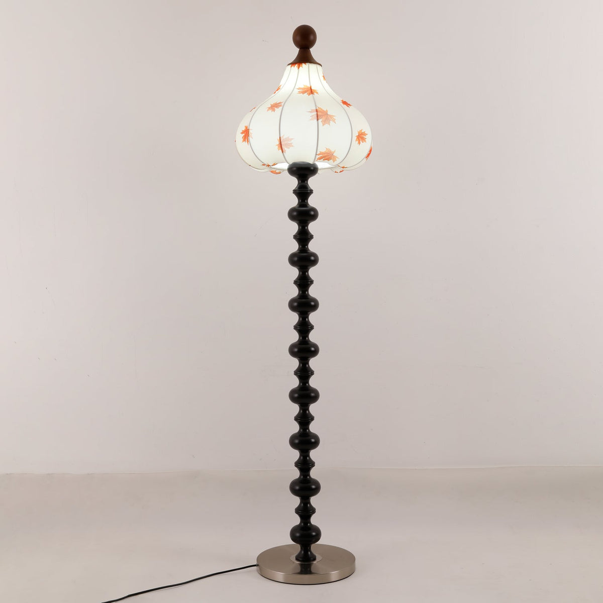 Qrathen Wood Fabric Retro Floor Lamp