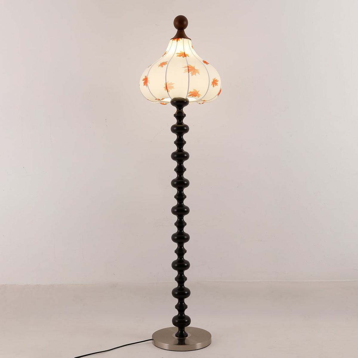 Qrathen Wood Fabric Retro Floor Lamp