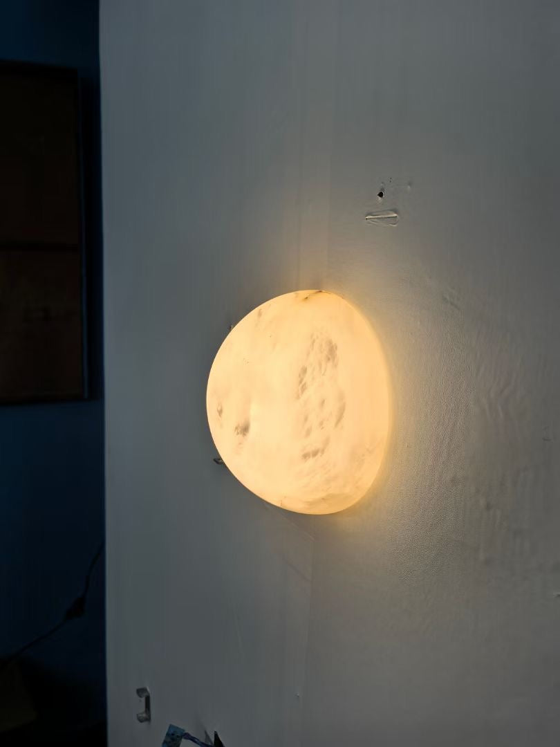 Nyraean Alabaster Wall Lamp