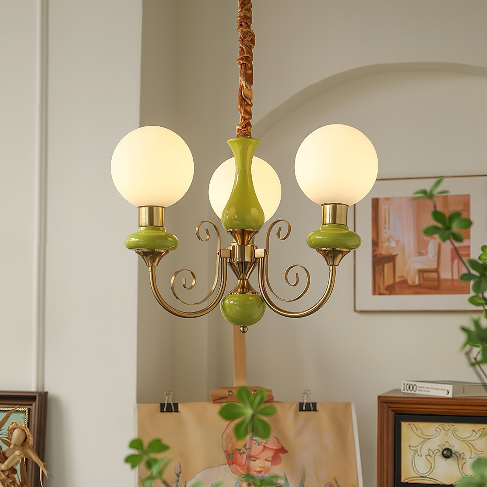 Lustra Chandelier Green Shades Gold Curved Arms - Neutral Decor