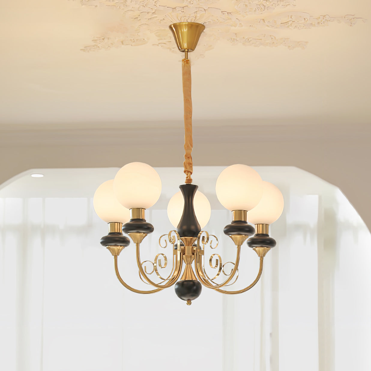 Lustra Chandelier Green Shades Gold Curved Arms - Neutral Decor