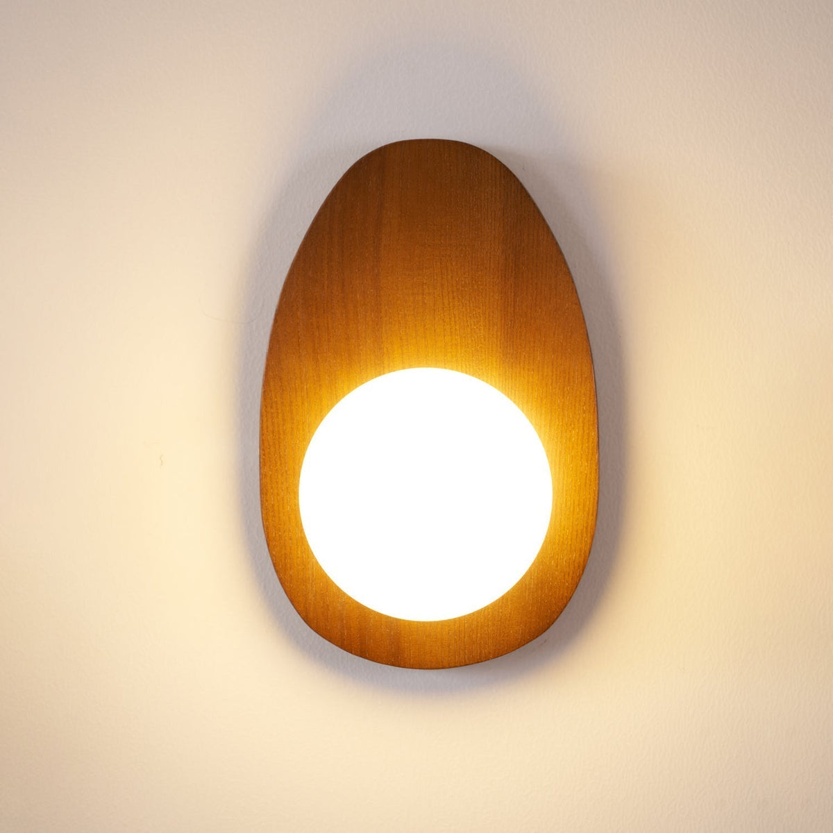 Nylaeiel Nordic Art Plug-in Walnut Glass Wood Wall Lamp