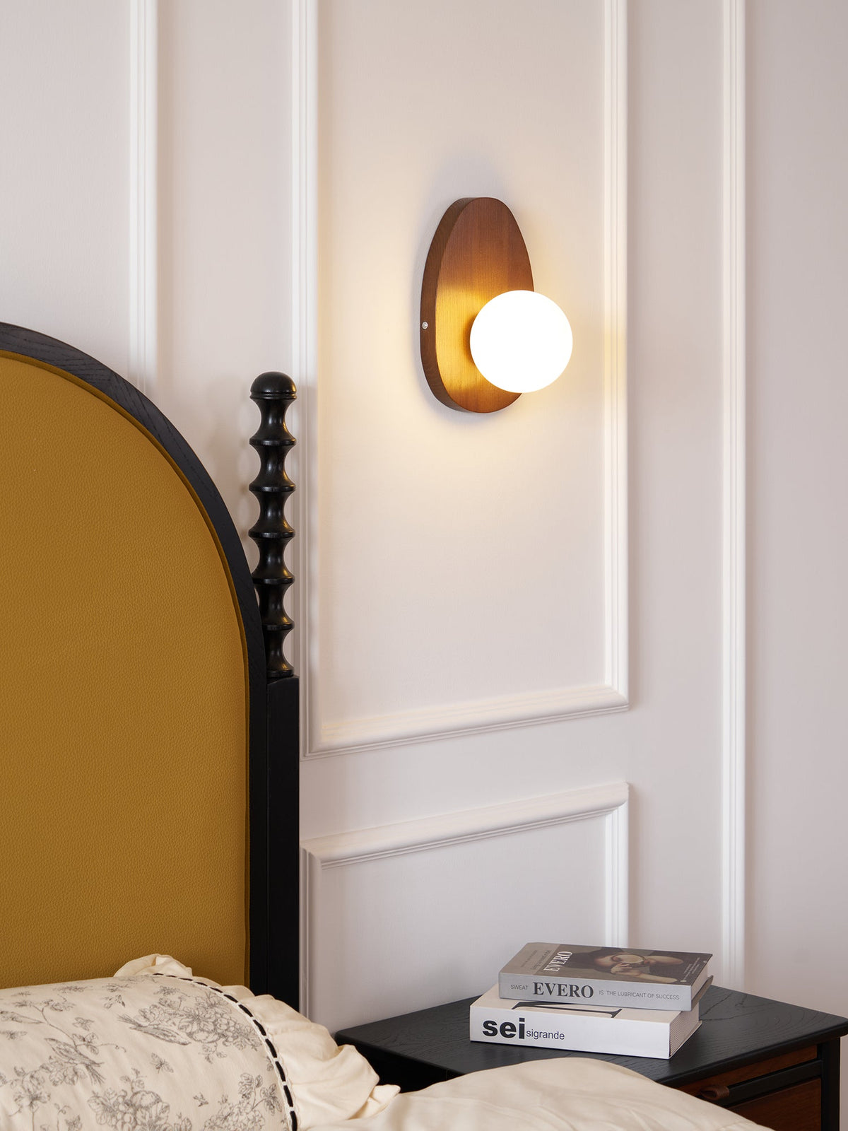 Nylaeiel Nordic Art Plug-in Walnut Glass Wood Wall Lamp