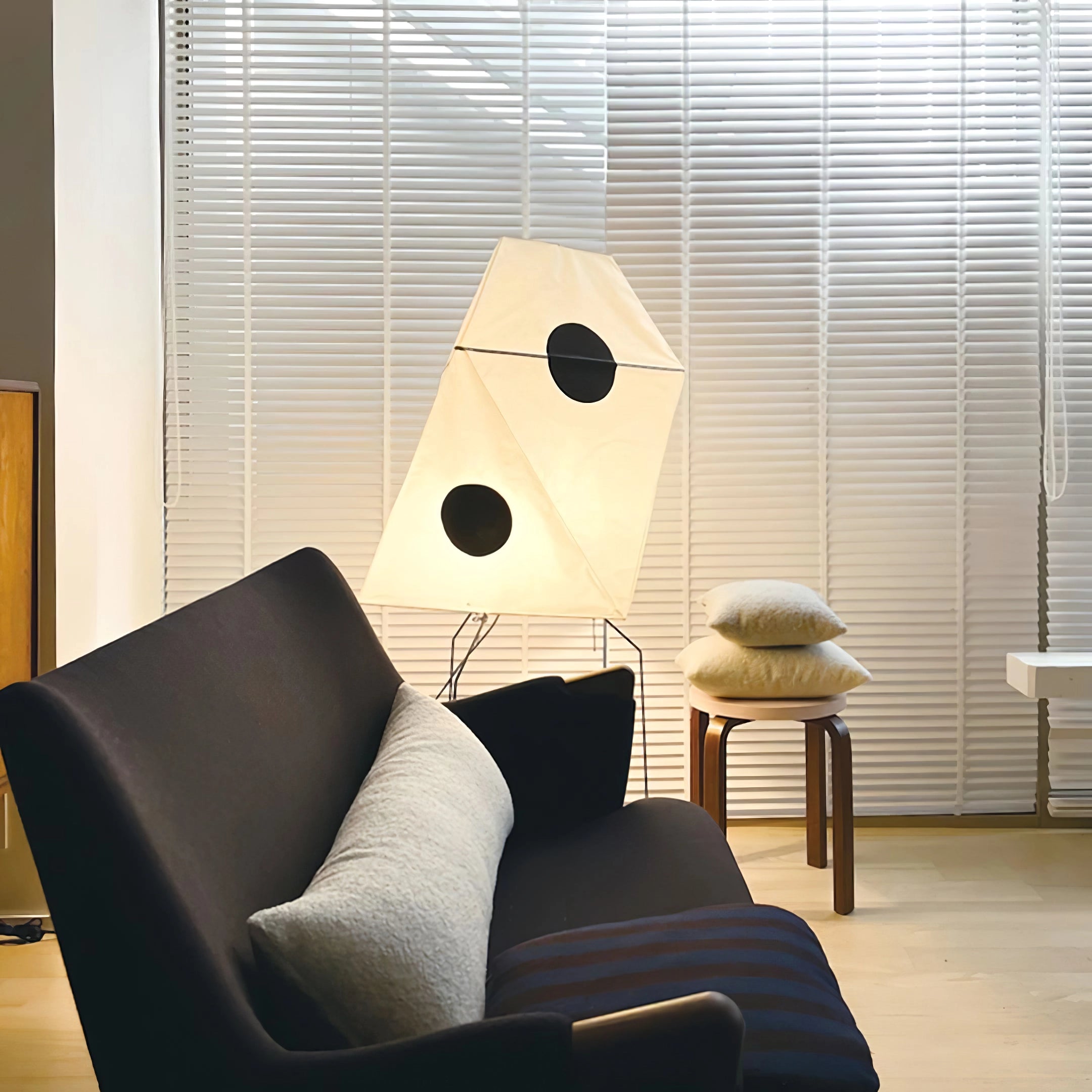 Sath Artistic Fabric Floor Lamp