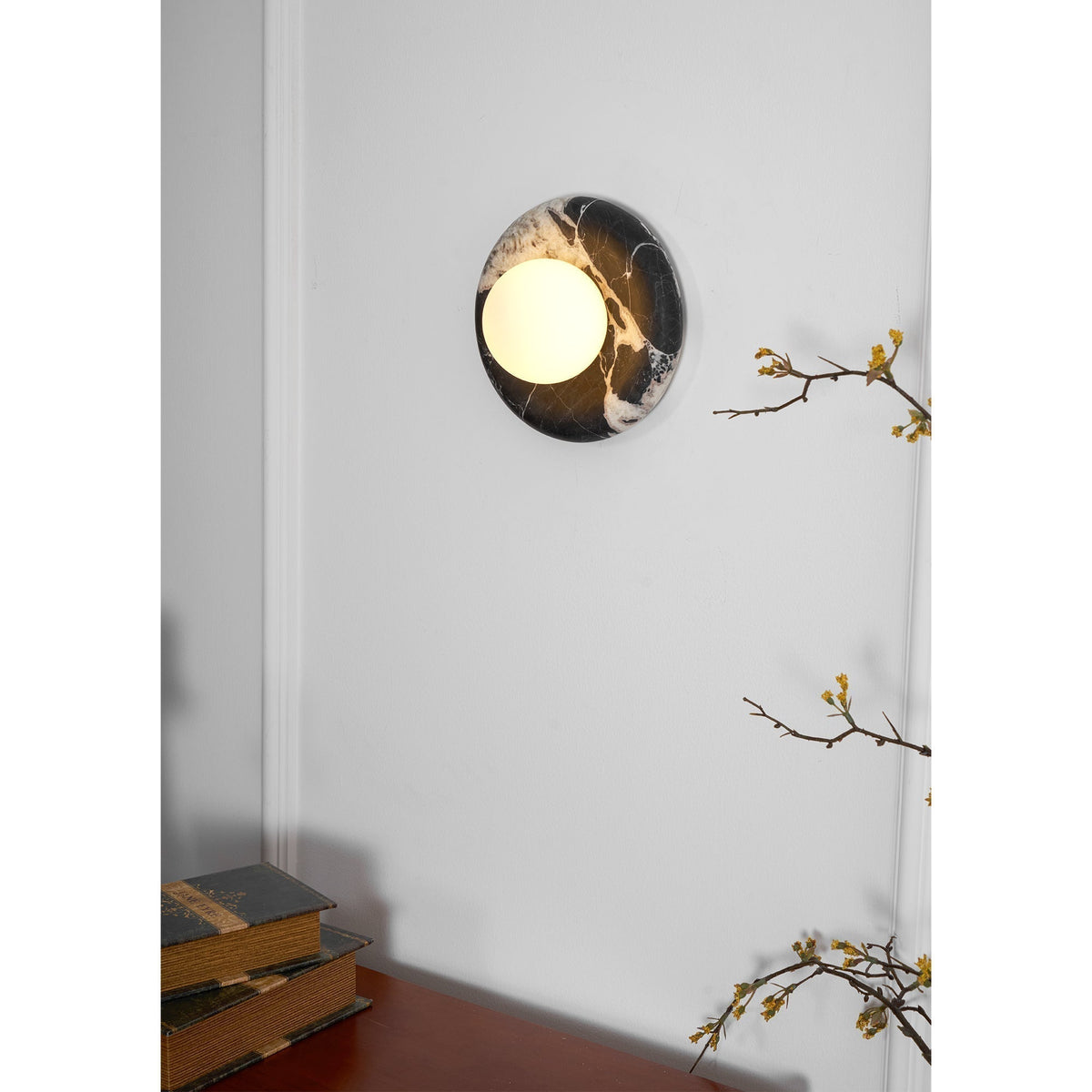 Uvinos Wall Lamp