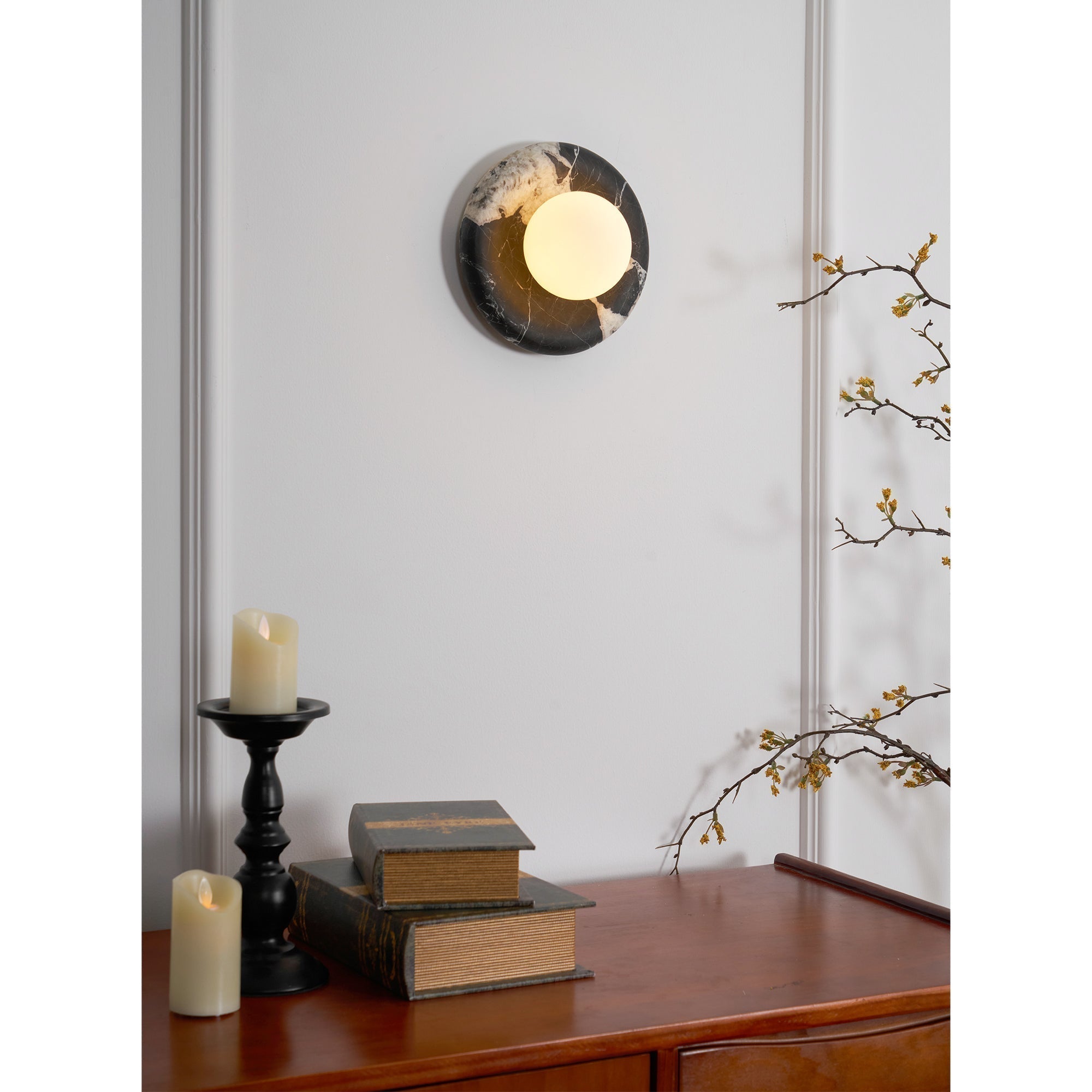Uvinos Wall Lamp