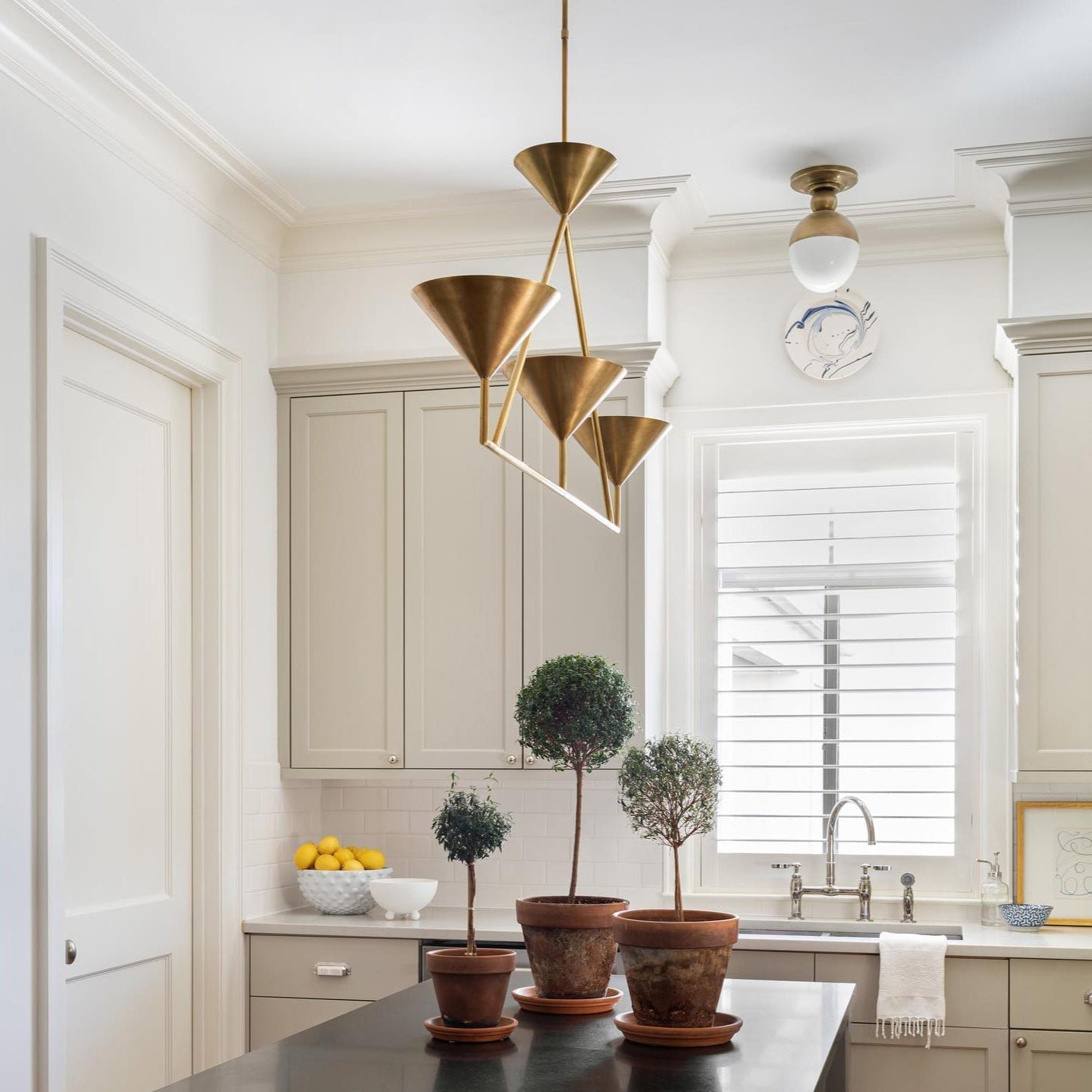 Ulveleth Linear Chandelier