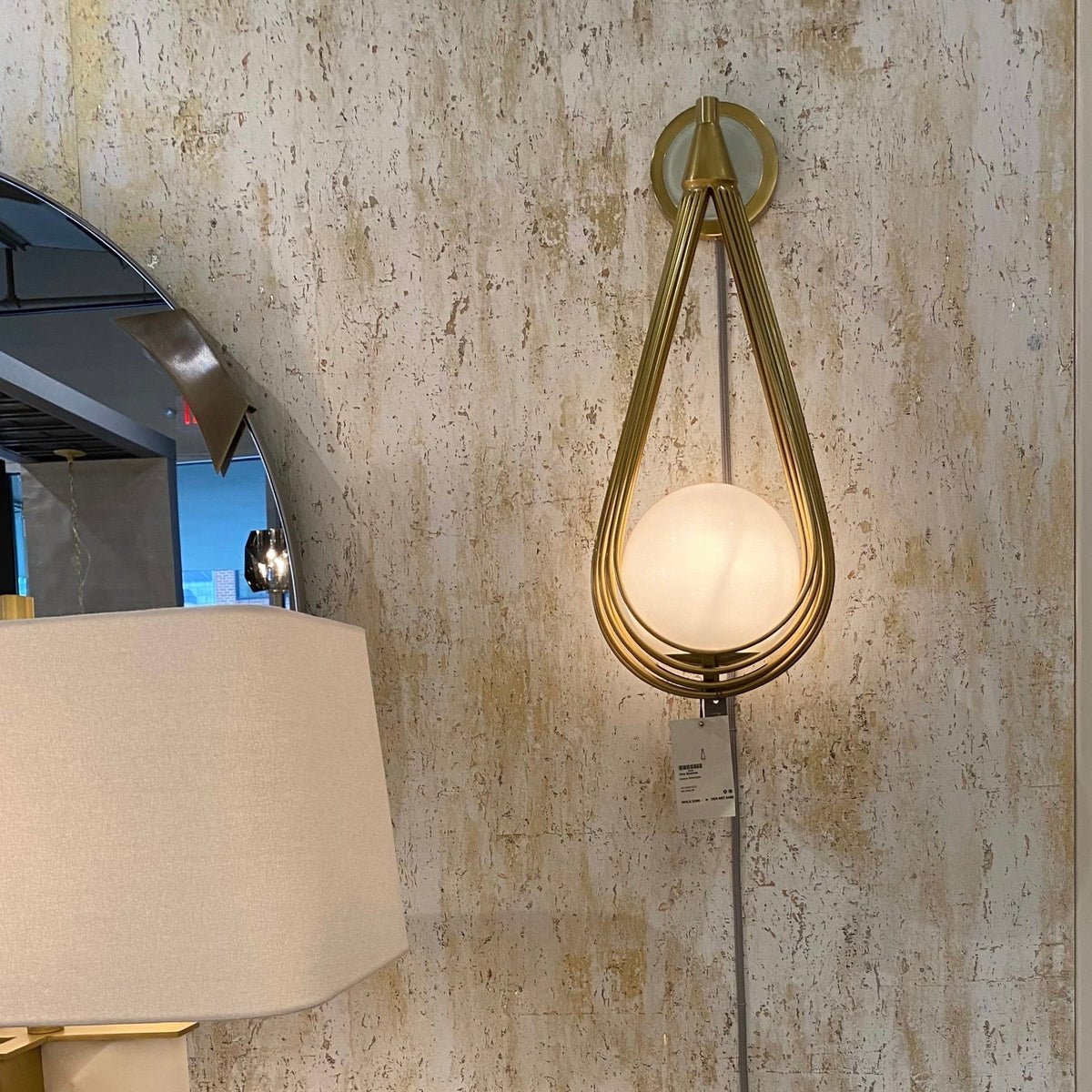 Zemirir Wall Lamp