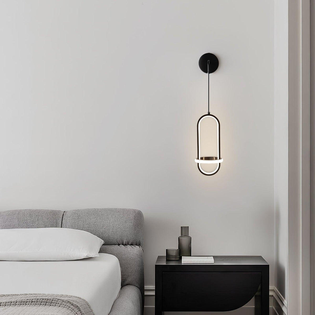 Vivianne Modern Minimalist Oval Brass Wall Light