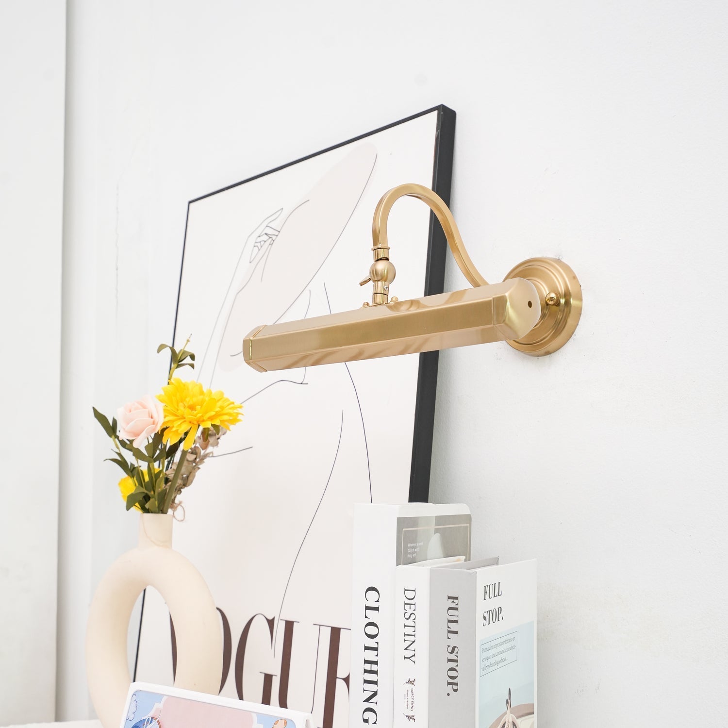Teriaora Modern Minimalist Wall Lamp