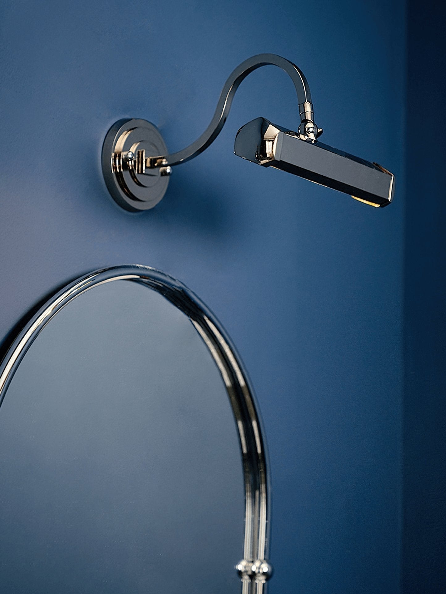 Teriaora Modern Minimalist Wall Lamp