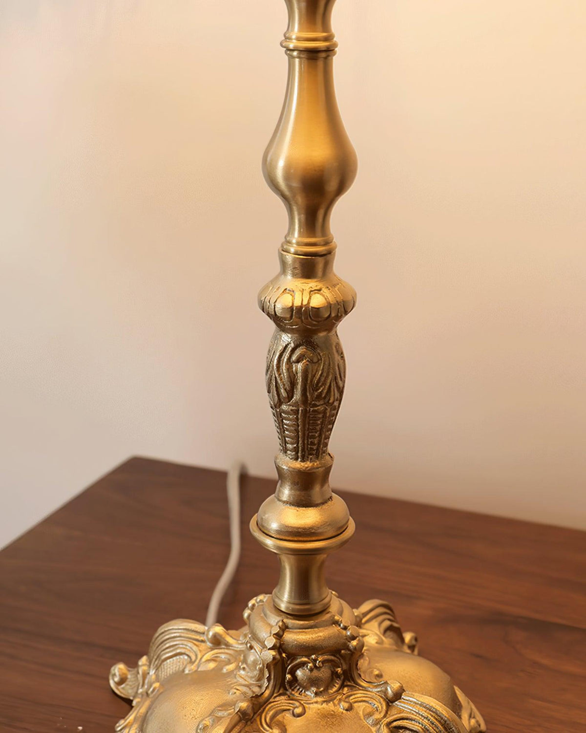 Octavia Vintage Table Lamp
