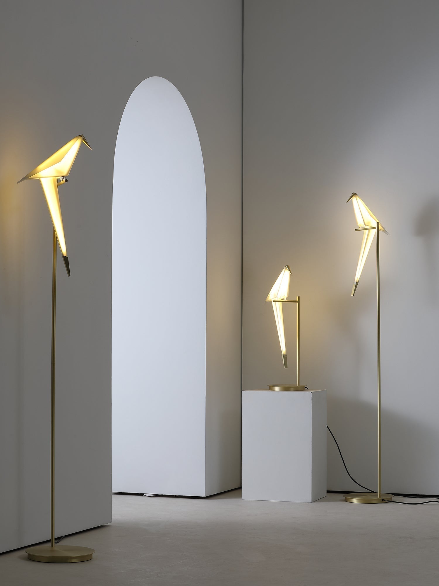 Vioran Aluminum Industrial Floor Lamp