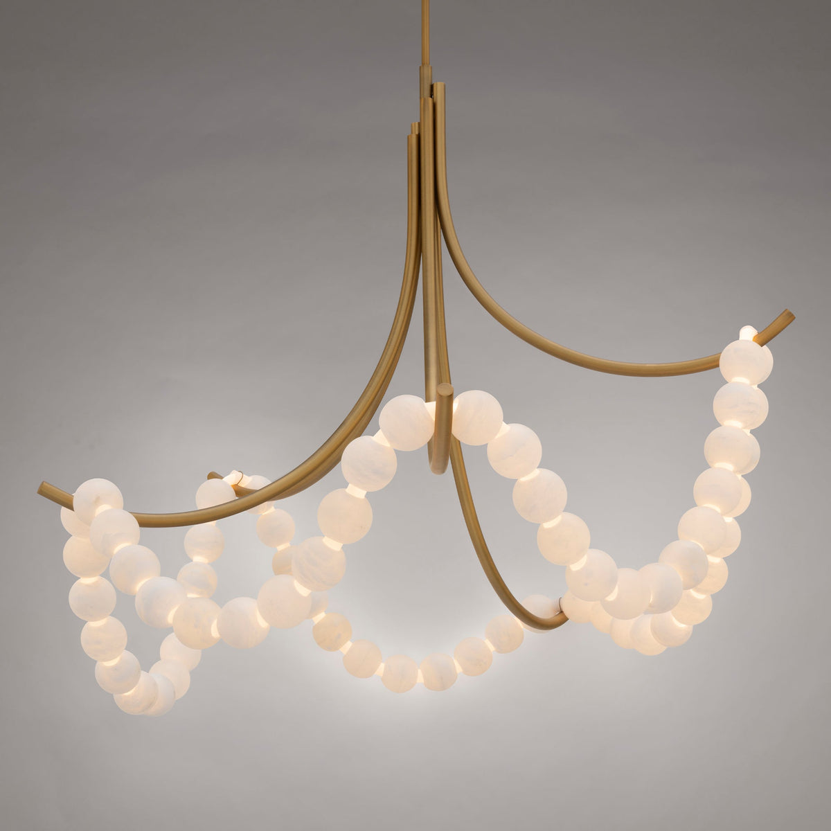 Zavenarae Chandelier
