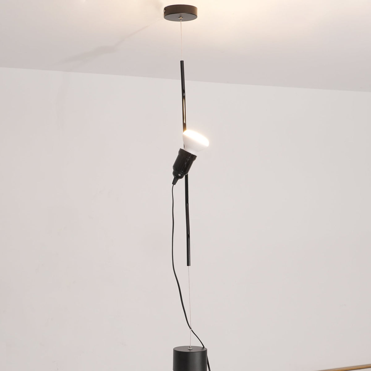 Ilthair Modern Minimalist Pendant Light