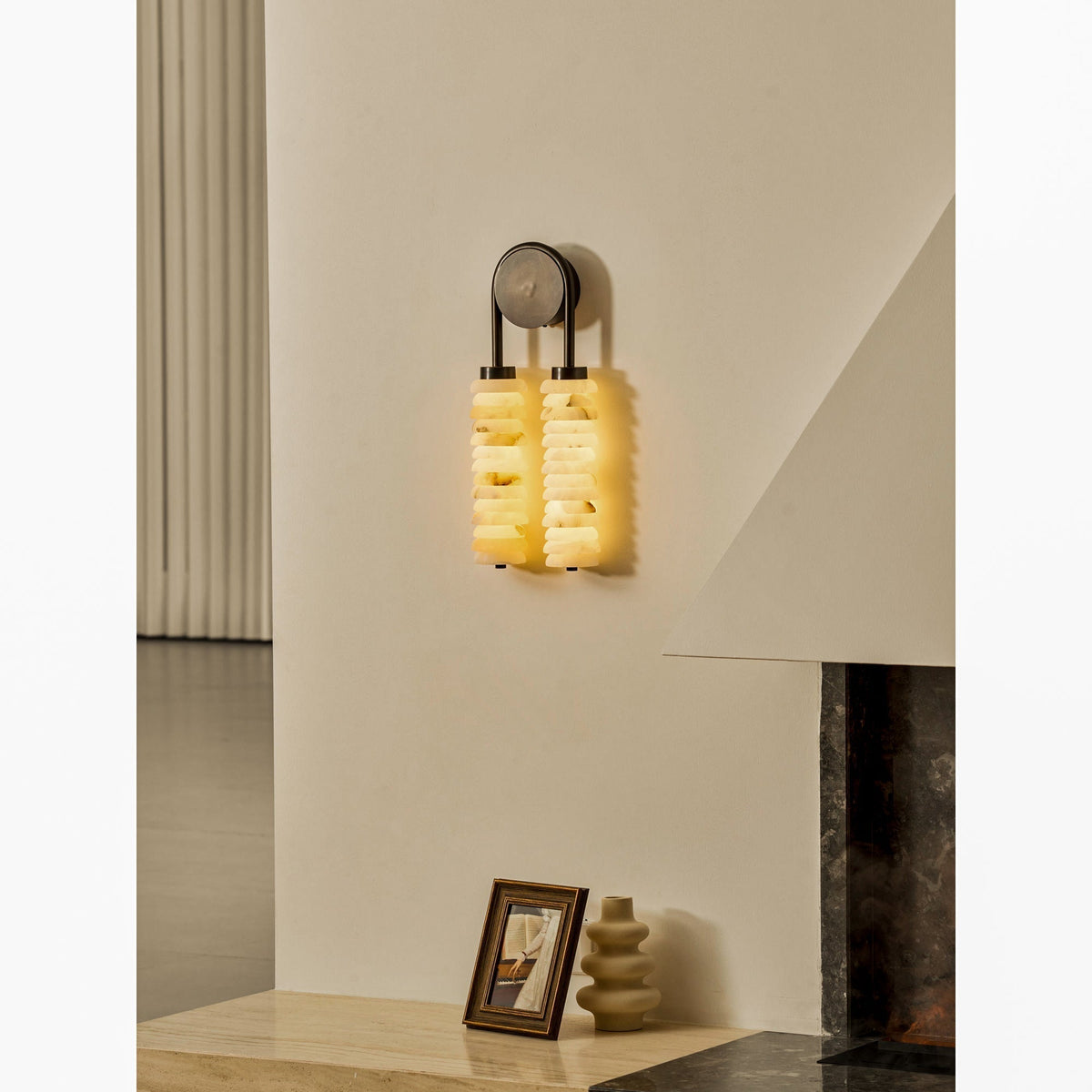 Lioriella Wall Lamp