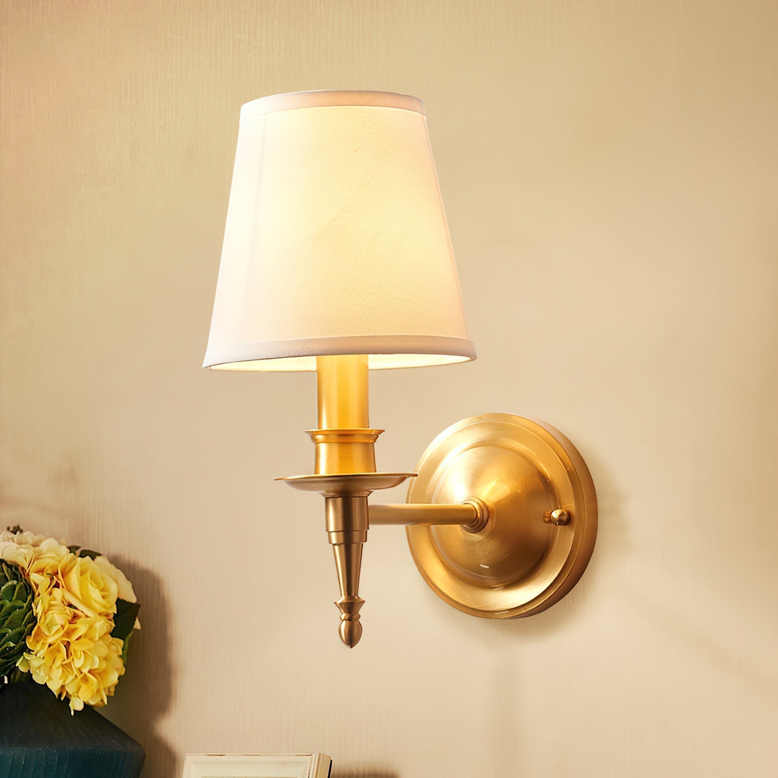 Ilthean Vintage Industrial Wall Lamp - Neutral Decor