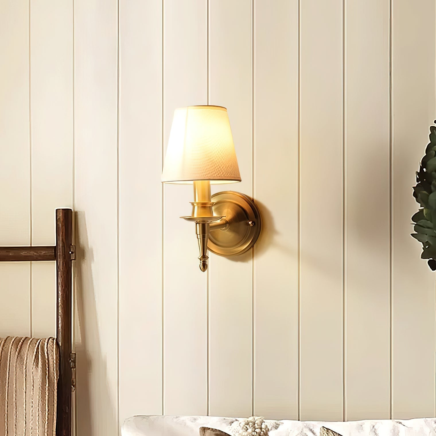 Ilthean Vintage Industrial Wall Lamp - Neutral Decor