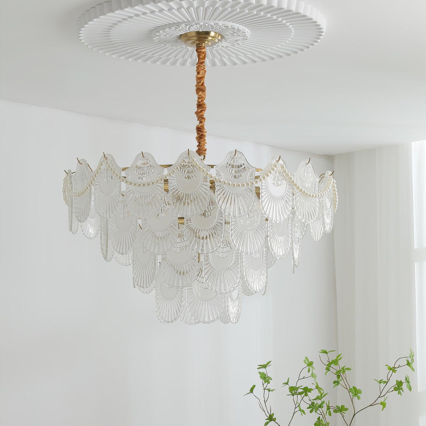 Liorelelle Chandelier Pearl Glass Shell