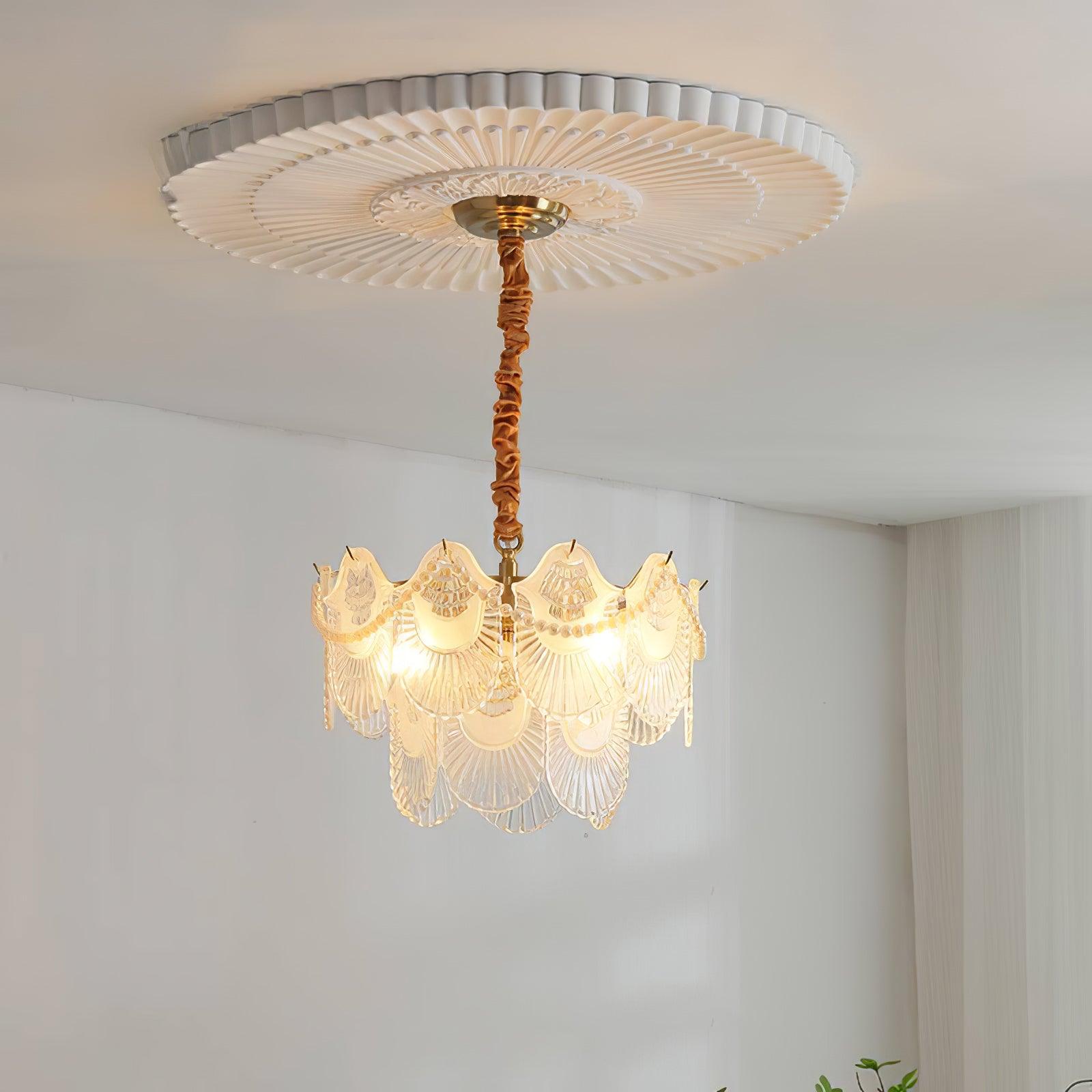 Liorelelle Chandelier Pearl Glass Shell