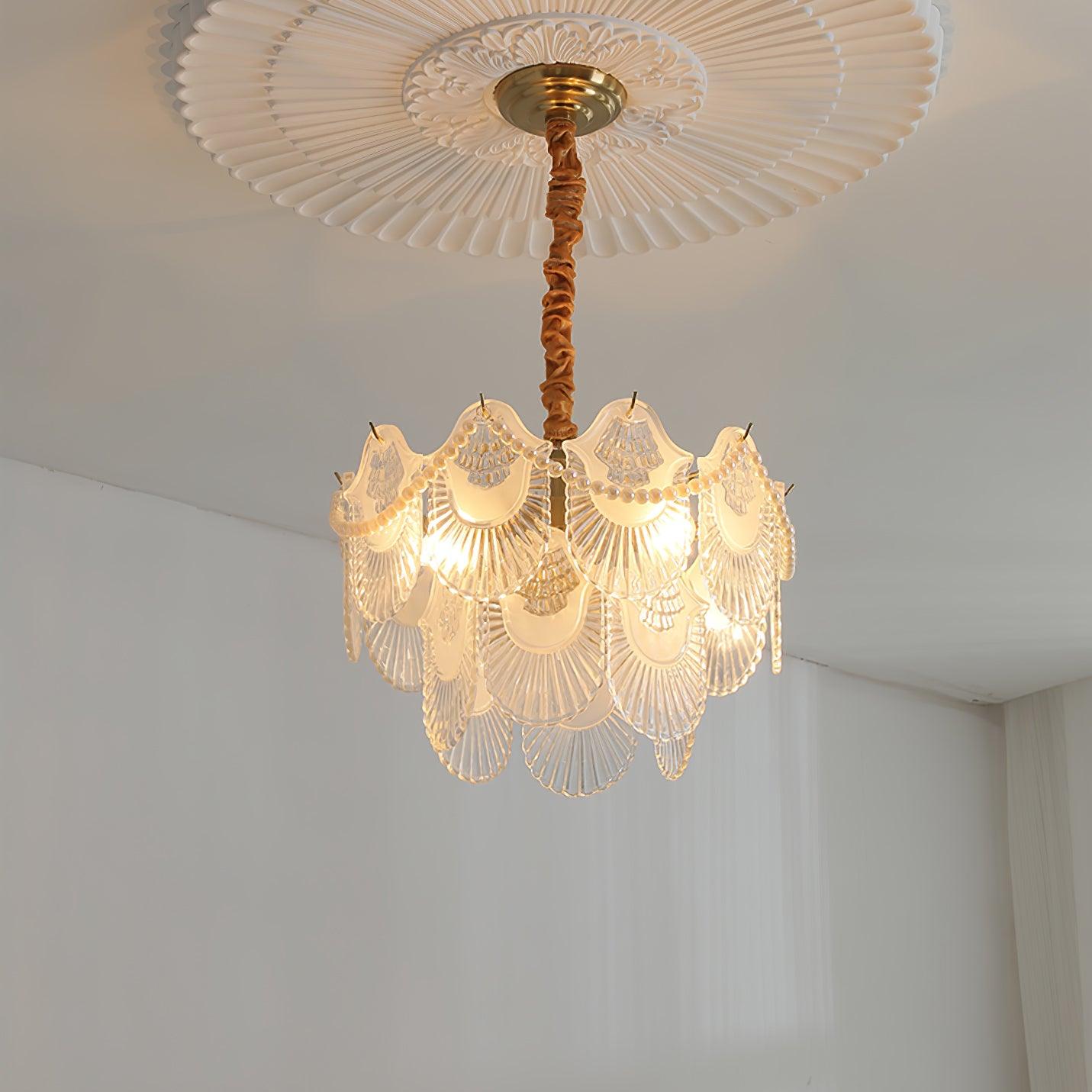 Liorelelle Chandelier Pearl Glass Shell