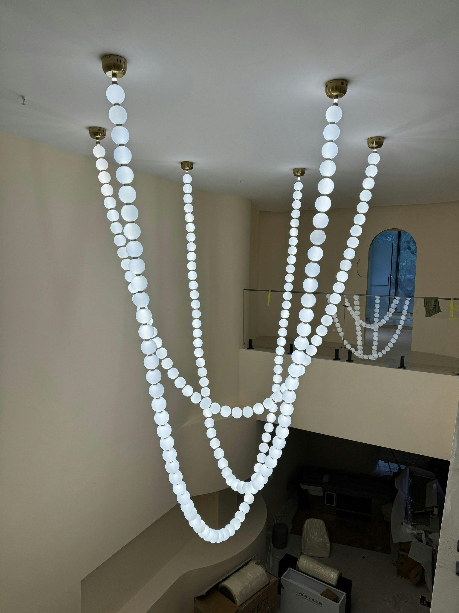 Zalvarin Brass Sputnik Chandelier - Neutral Decor