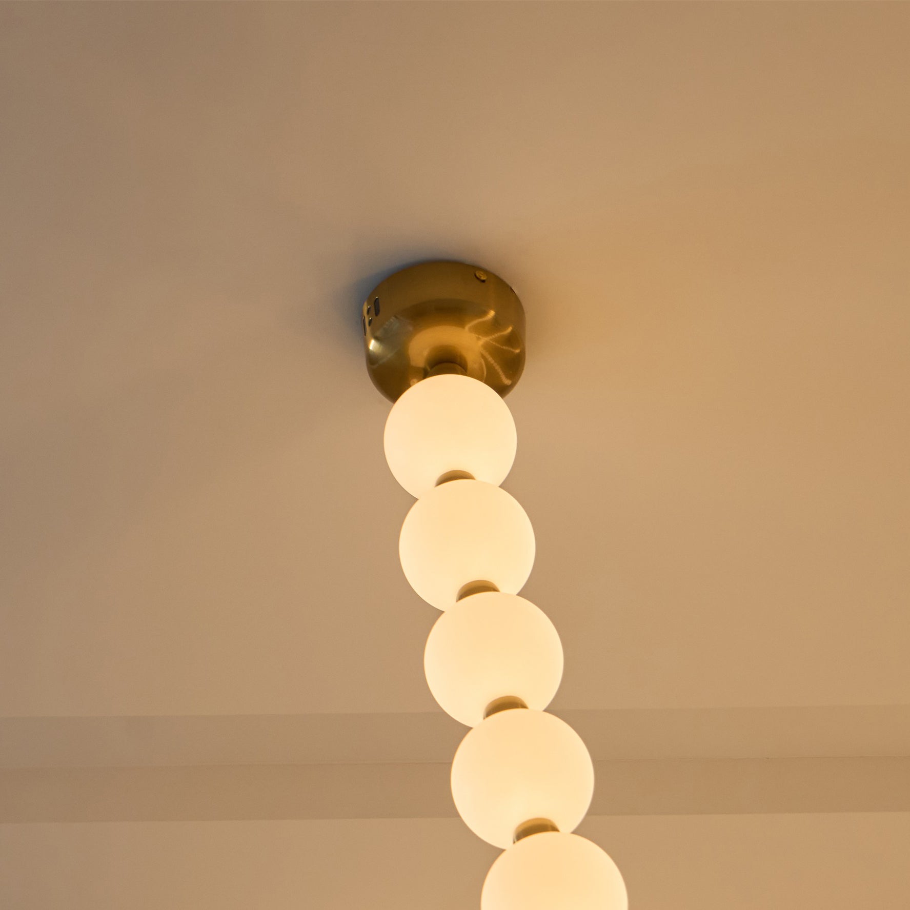 Liorenena Chandelier