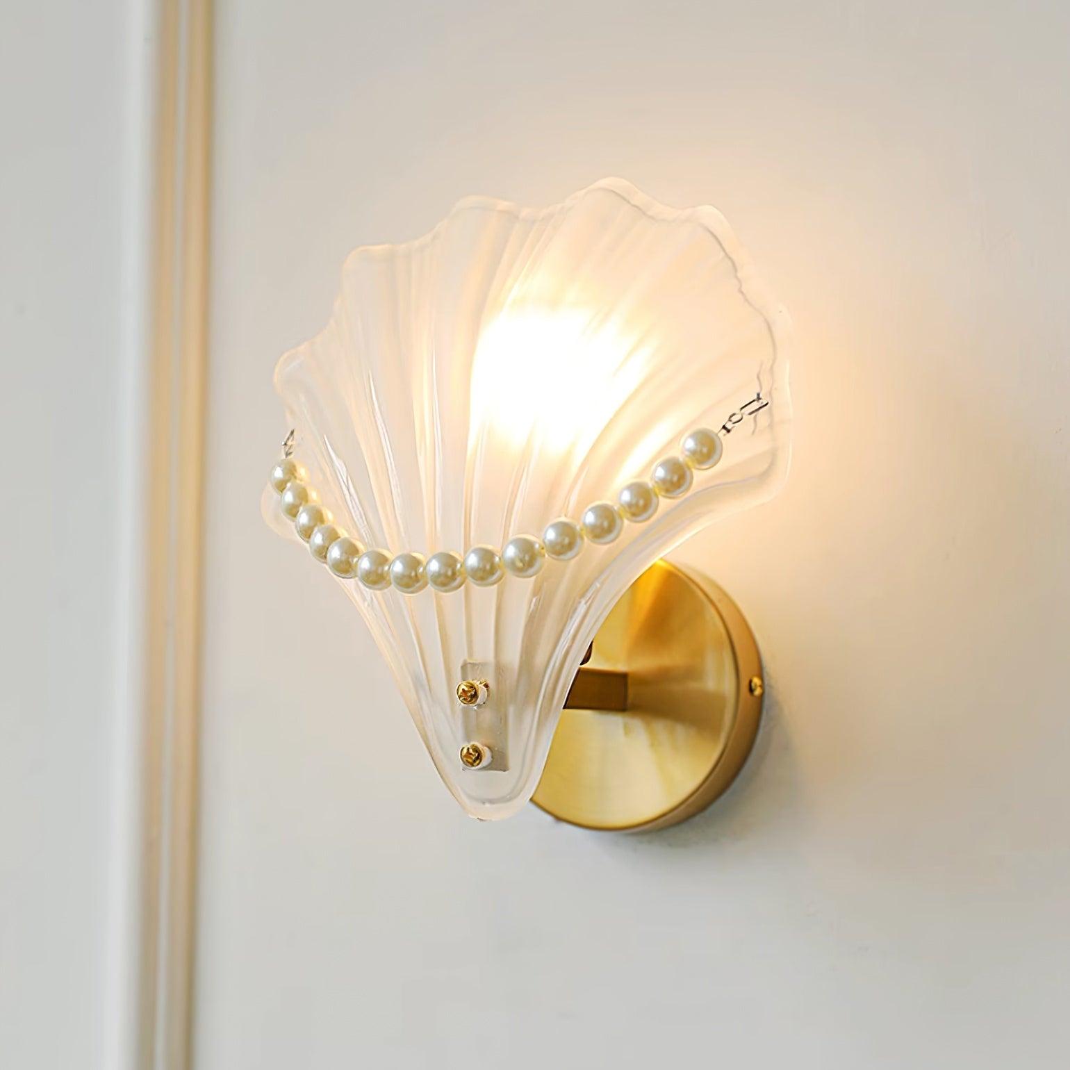 Pearl Wall Lamp Shell Elegant - Neutral Decor