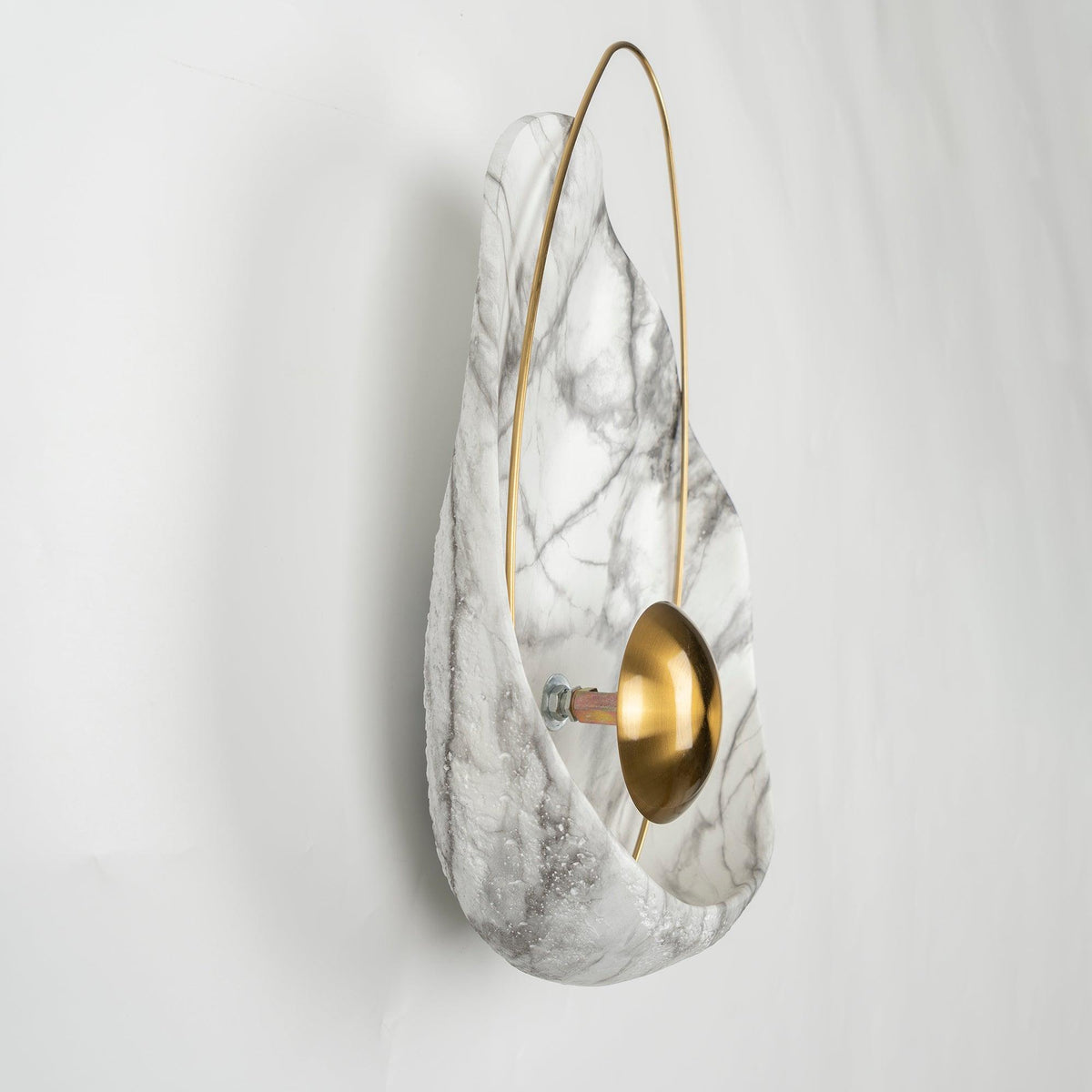 Vethaora Premium Nordic Art Pearl Resin Wall Lamp