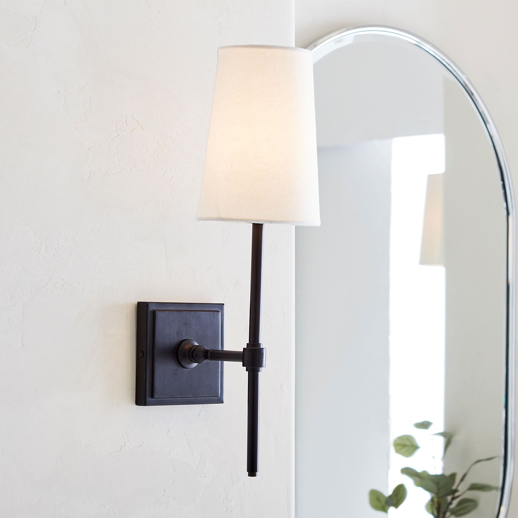 Vicarara Vintage Industrial Brass Fabric Wall Lamp - Neutral Decor