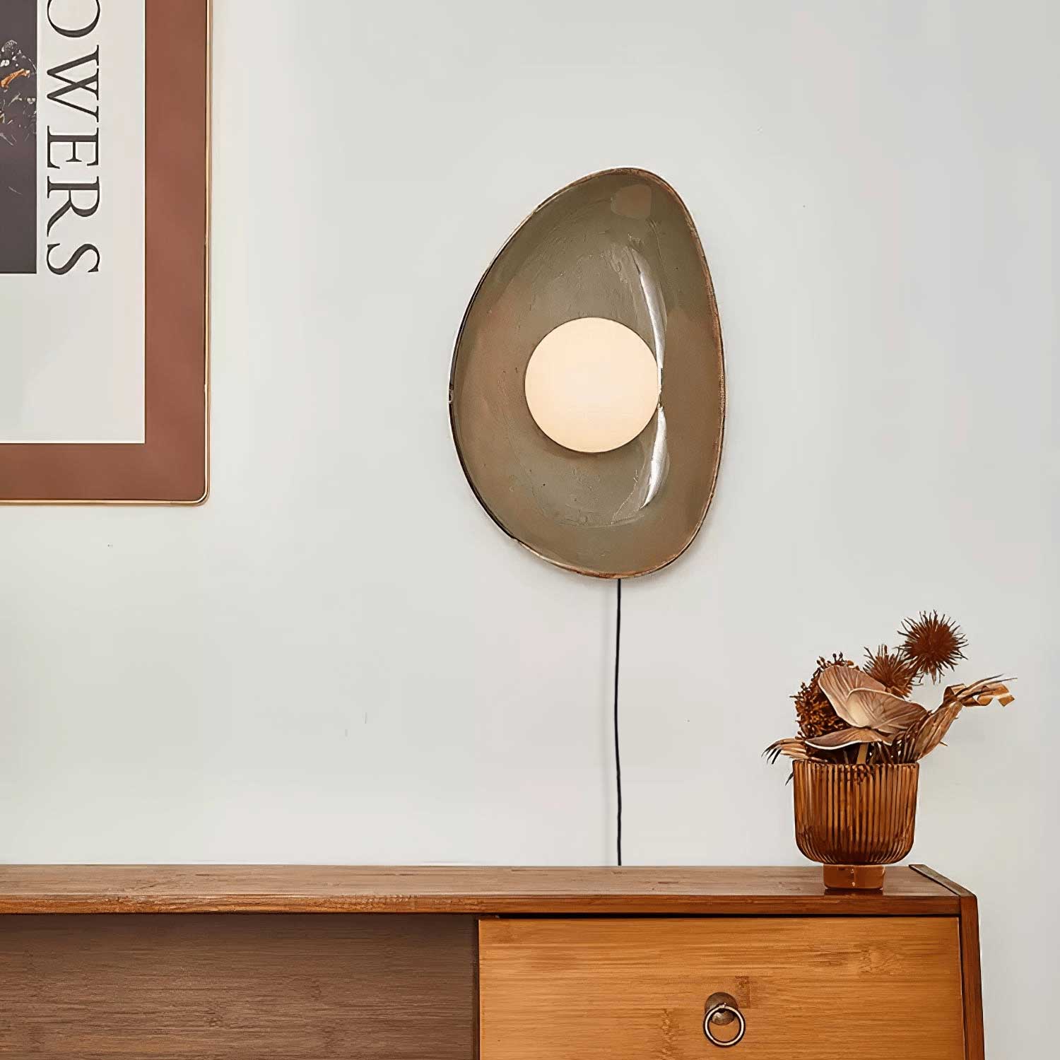 Lioruiella Pebble Disc Plug-in Ceramics Glass Wall Light
