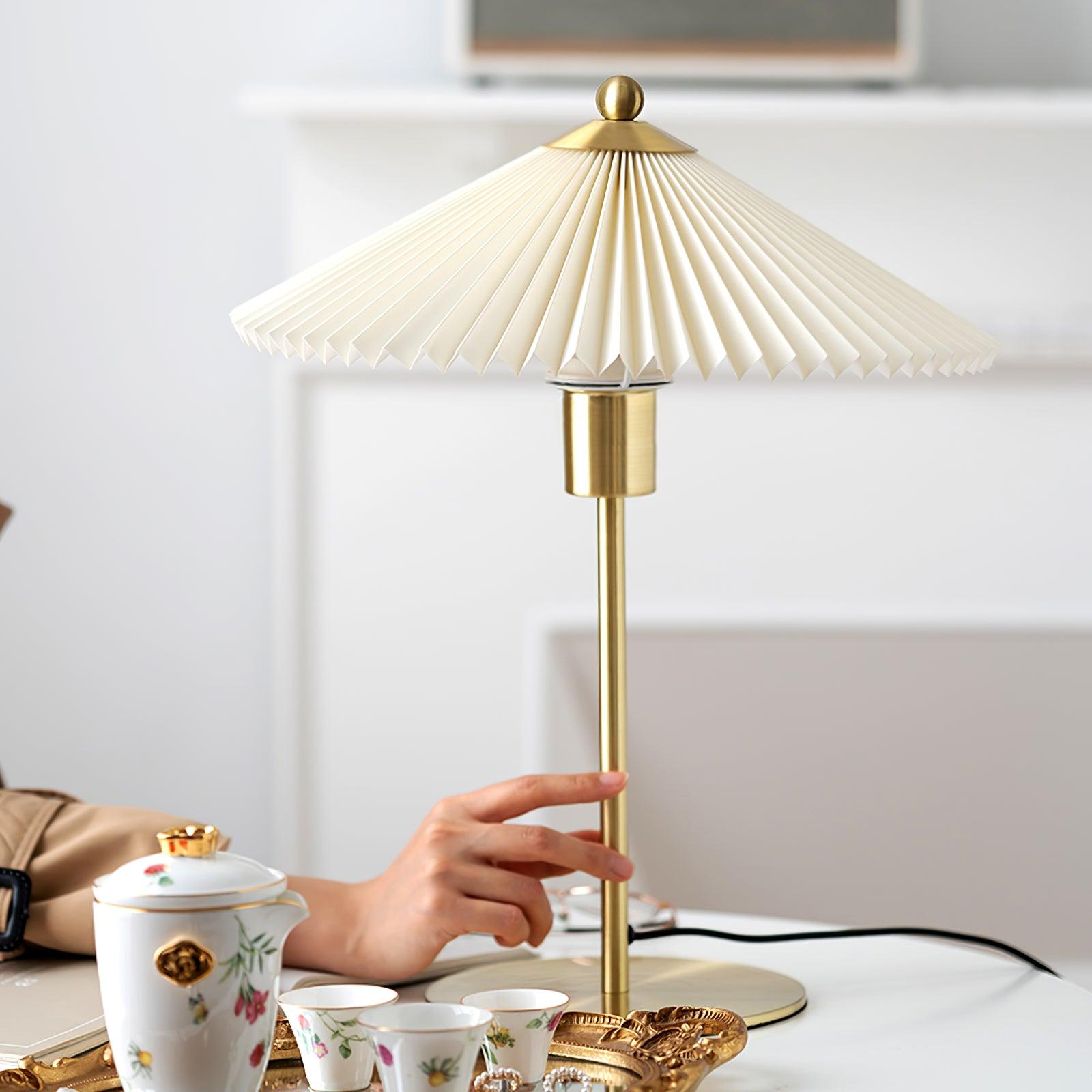 Camirir Pleated Umbrella Table Lamp