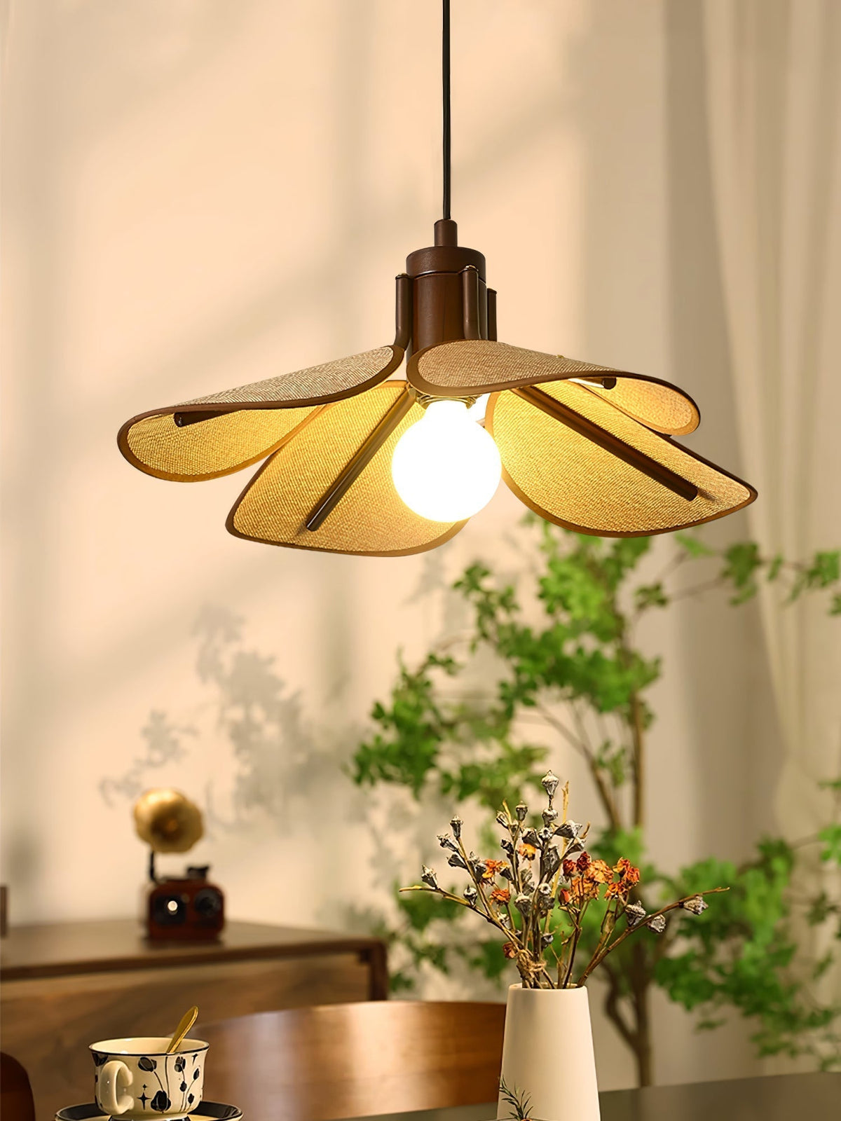 Utalion Traditional Petal Bloom Wood Fabric Pendant Light