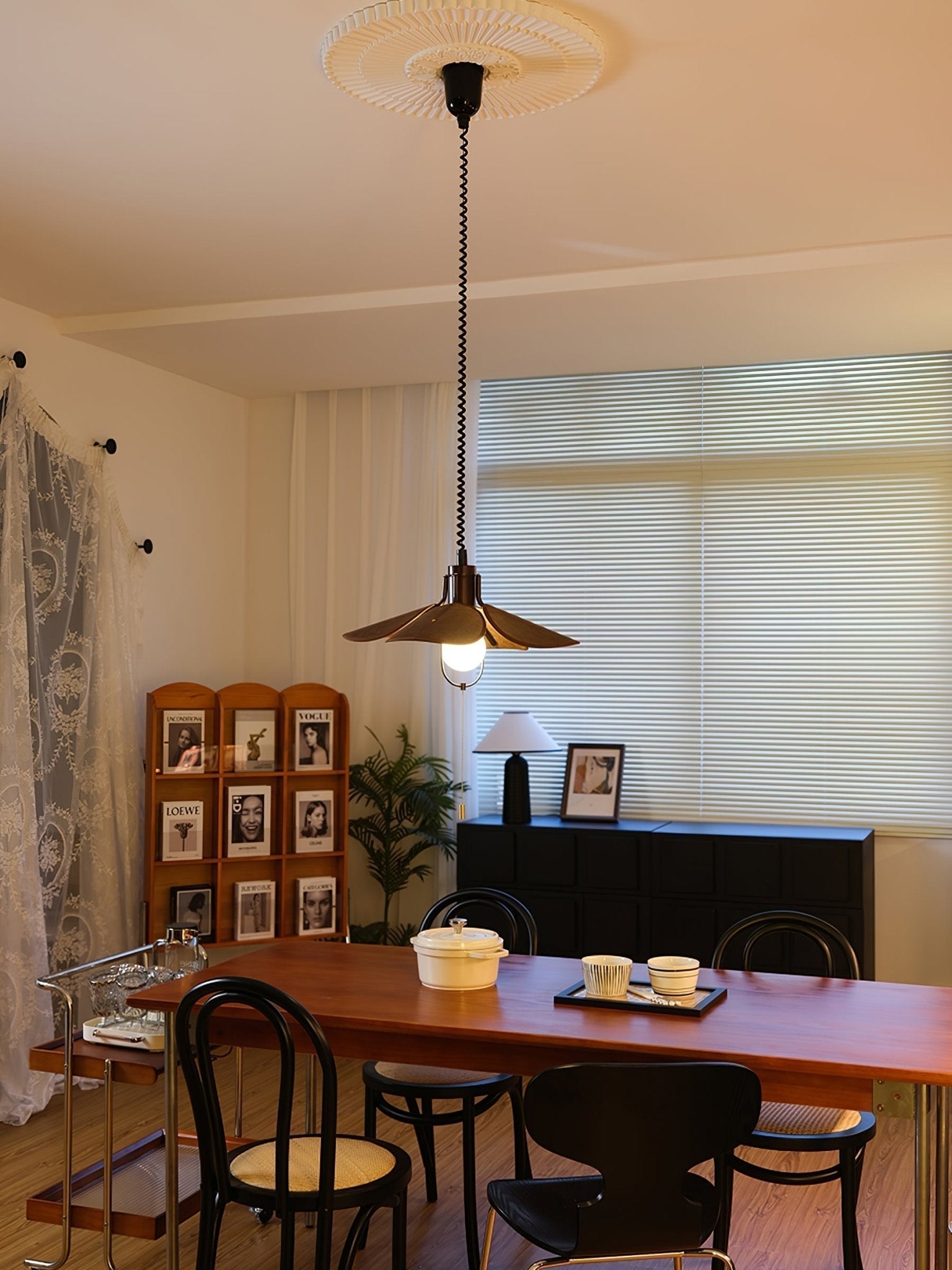 Utalion Traditional Petal Bloom Wood Fabric Pendant Light
