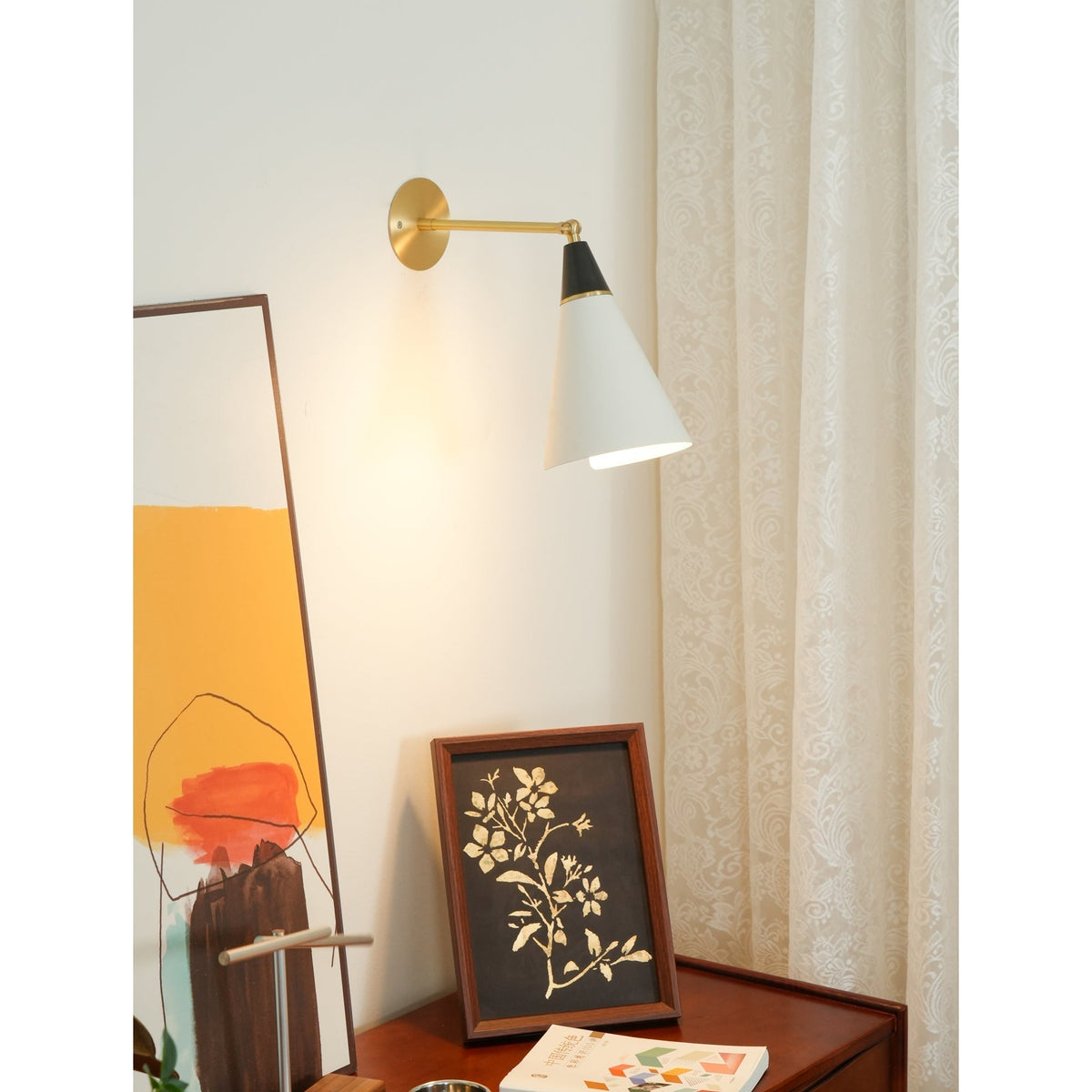 Miraenne Wall Lamp