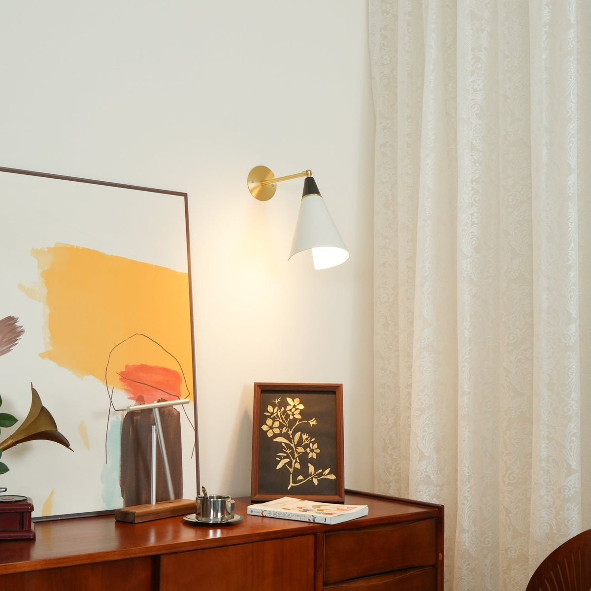Miraenne Wall Lamp