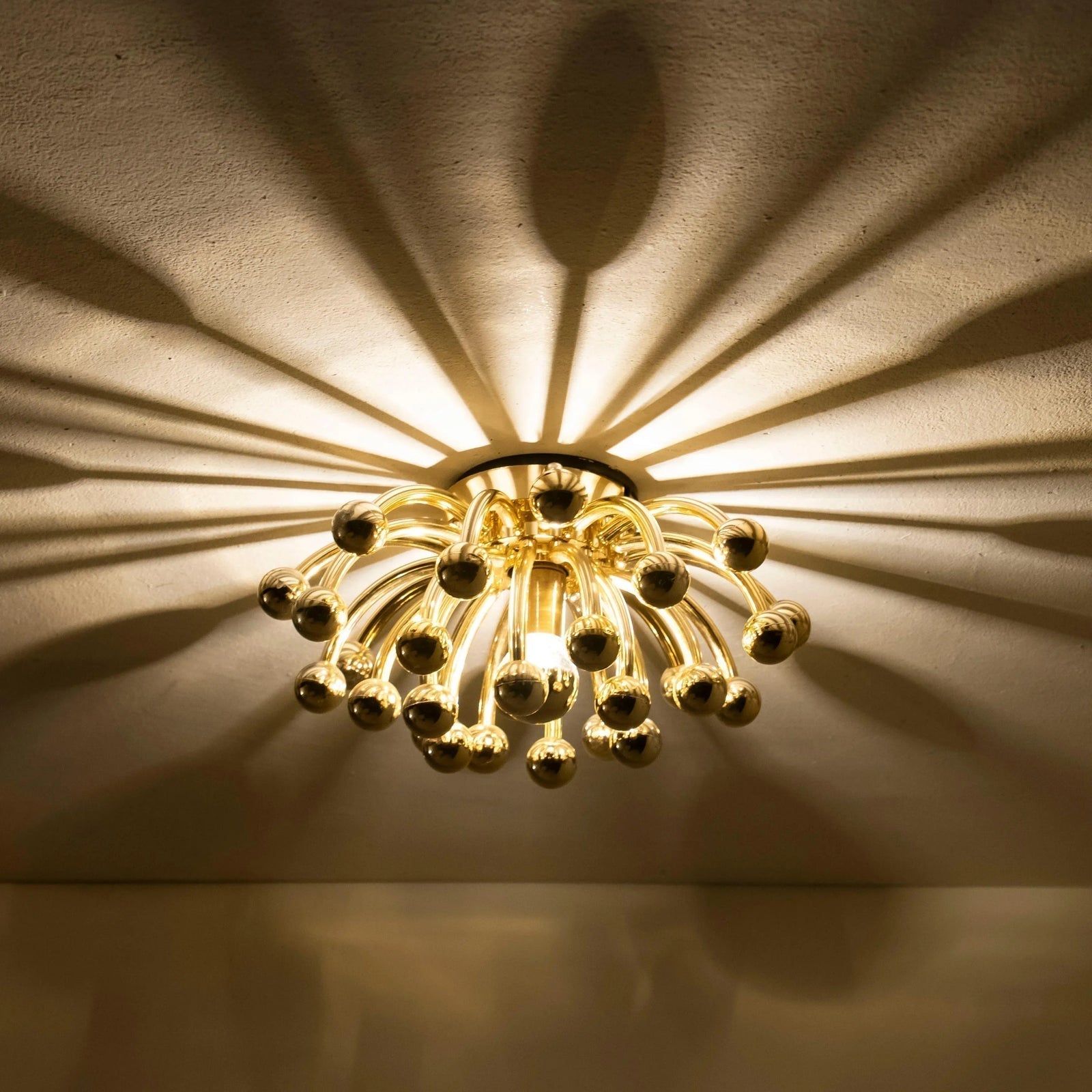 Solaryn Wall Light