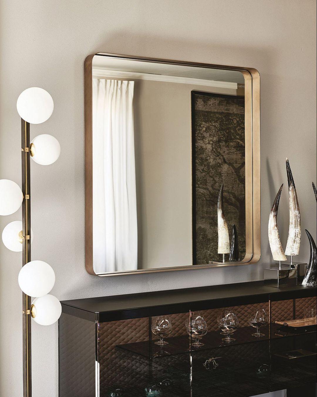 Eireneria Elegant Glass Floor Lamp