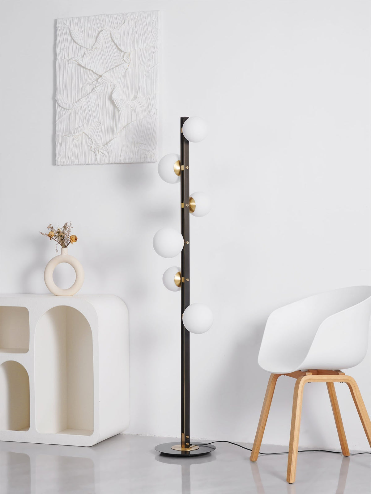 Eireneria Elegant Glass Floor Lamp