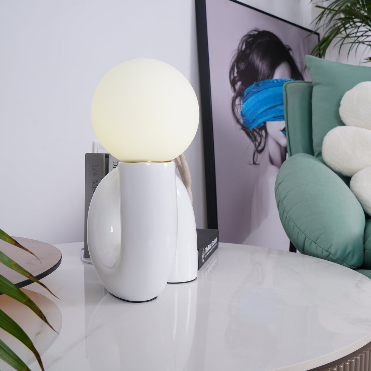 Soreeon Lamp Playful N Shape All White