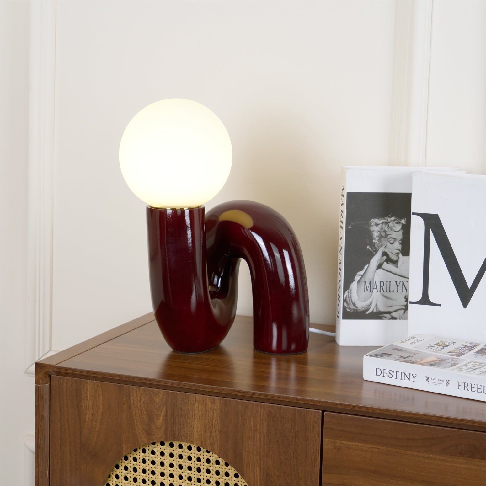 Soreeon Lamp Playful N Shape All White