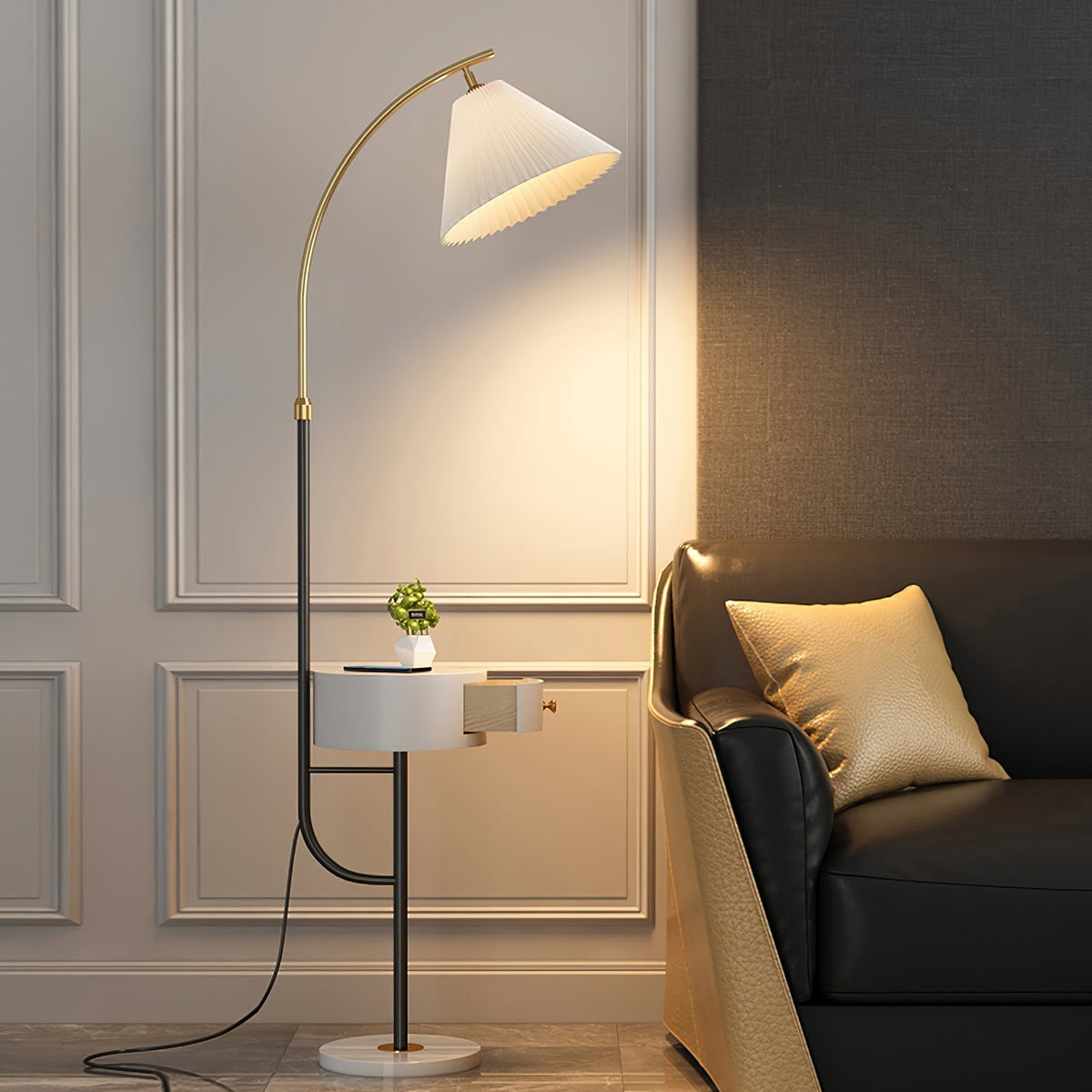 Arcora Pleated Arc Floor Light