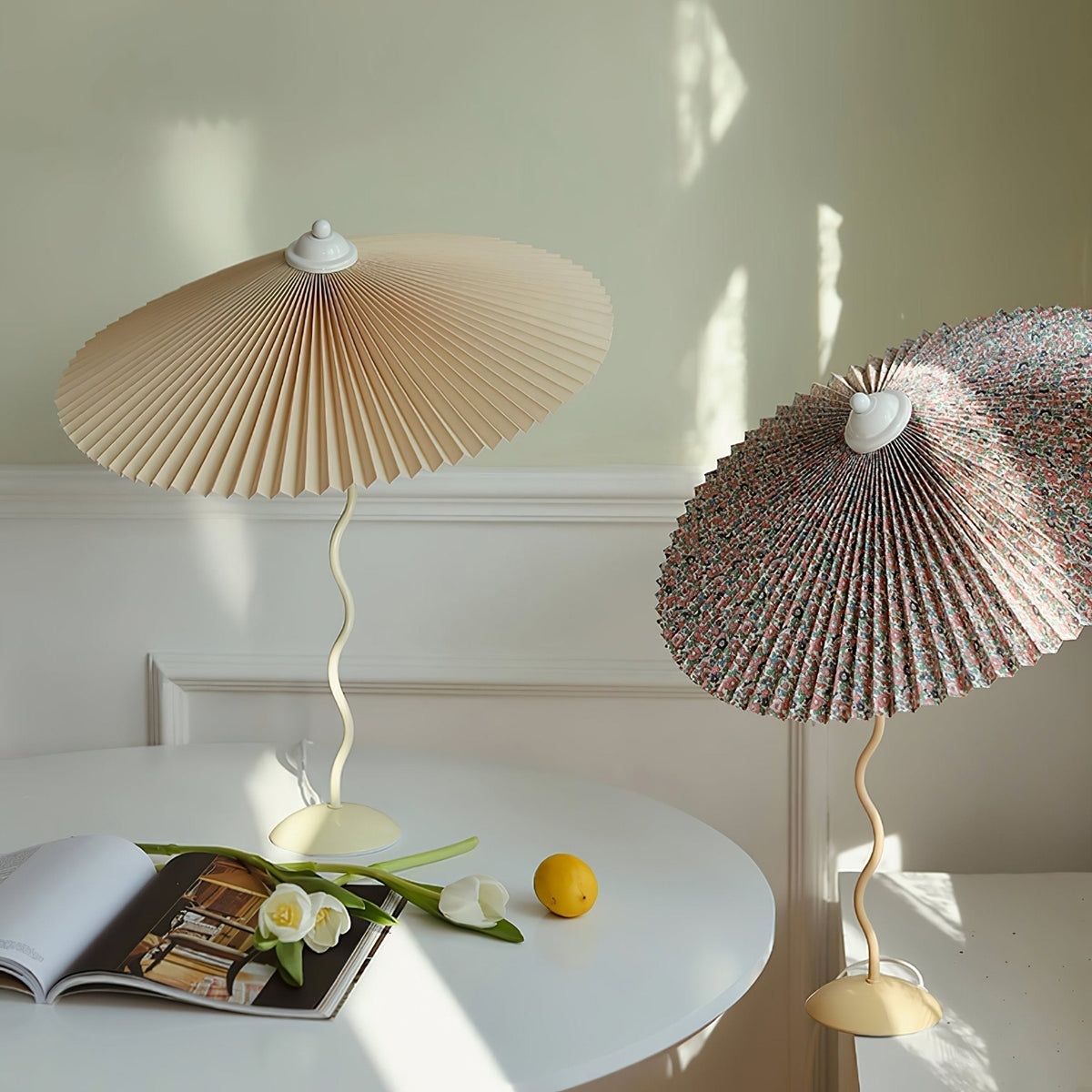 Krenis Fabric Artistic Table Lamp