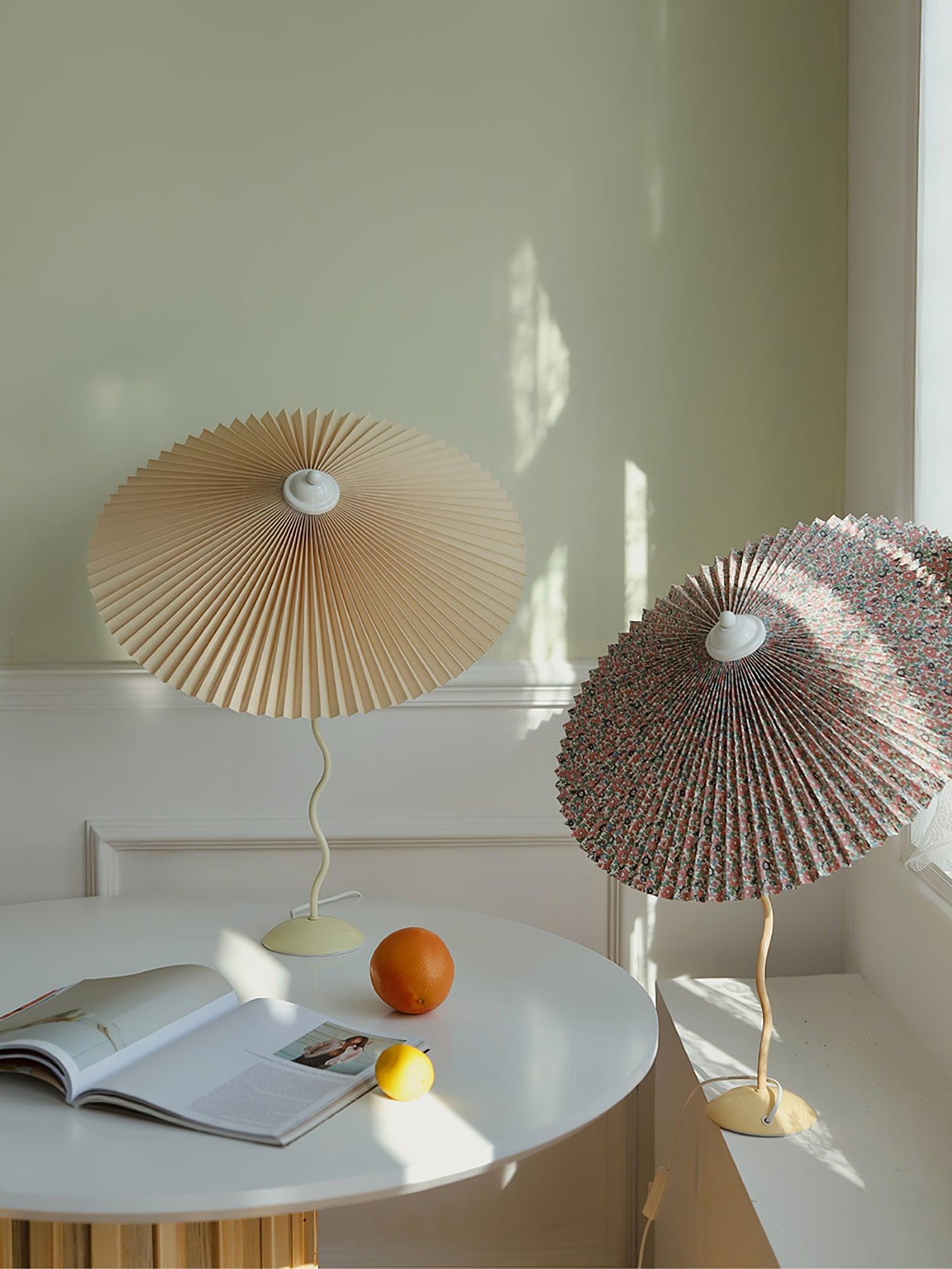 Krenis Fabric Artistic Table Lamp
