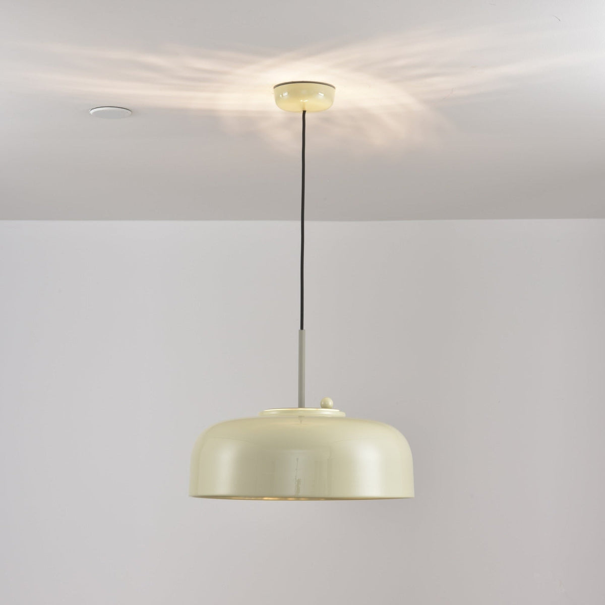 Wolvin Modern Minimalist Podgy Pendant Light