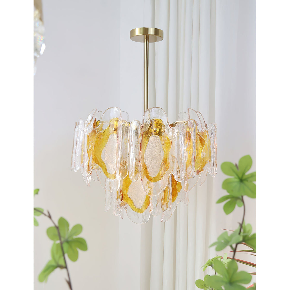 Zecaryra Chandelier