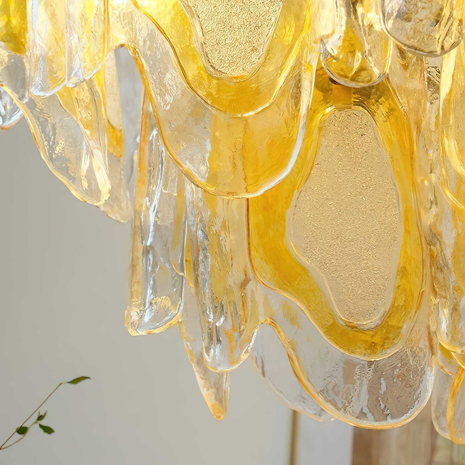 Zecaryra Chandelier